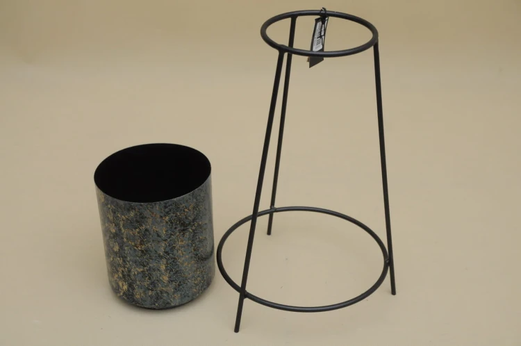 IL0409 OSŁONKA METALOWA PRZECIERANA H*56 15/24CM