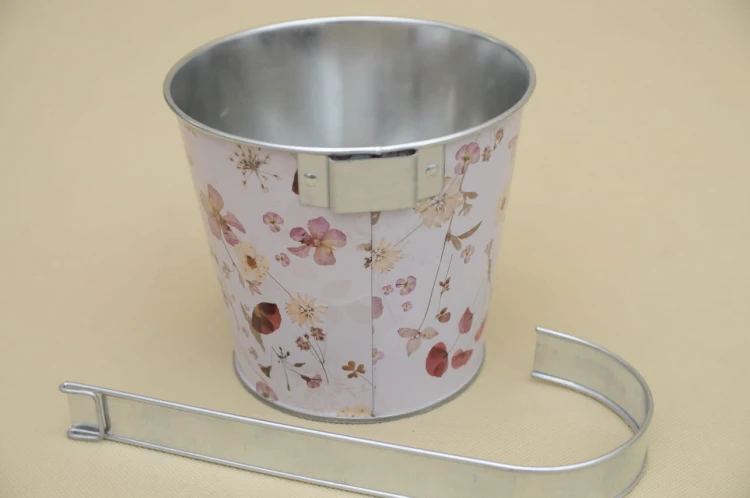 802399 OSŁONKA WIADERKO METAL KWIATY H 14*16 CM