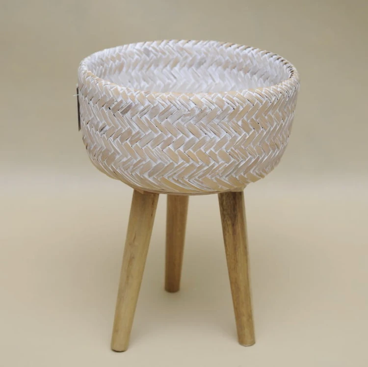 838625-02 OSŁONKA PLECIONA NA NOGACH WYS.34*26CM