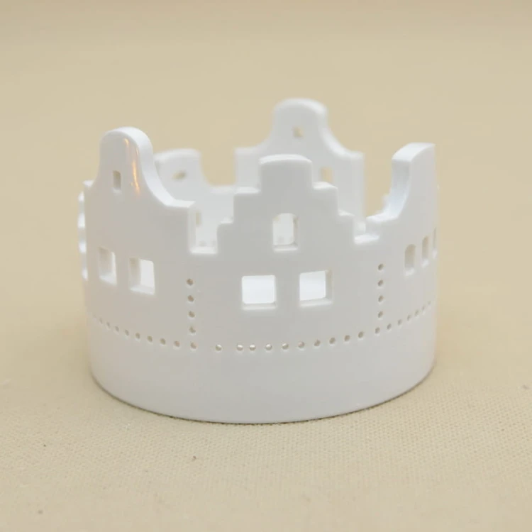 BNC-76-00910 ŚWIECZNIK DOMKI CERAMIKA H 8*11 CM