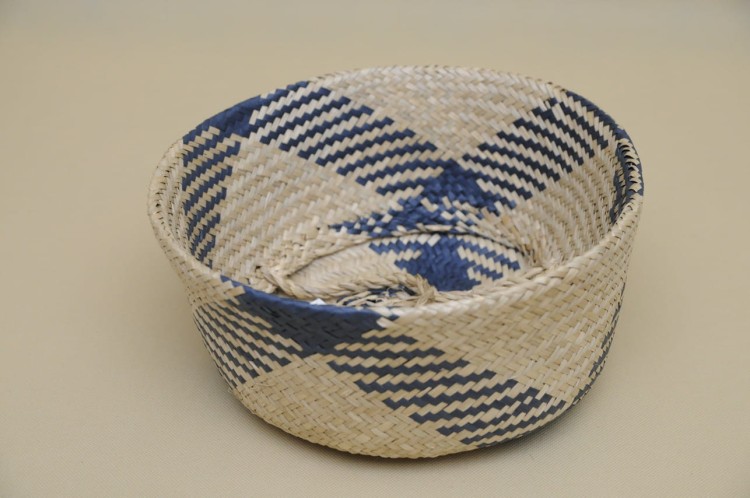 KOSZ04289 KOSZ NATURALNY GRANATOWY WZÓR 30*40CM
