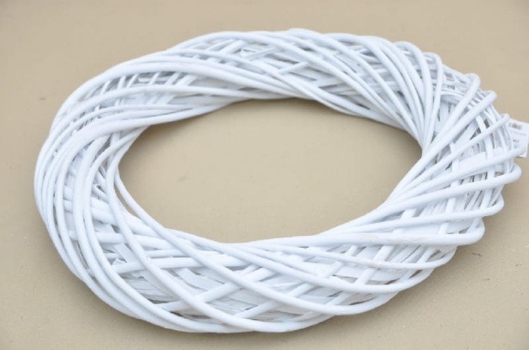 WIANEK-50WH WIANEK BIAŁY RATAN 50 CM